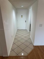 8415 SW 107th Ave 303W, Miami, FL 33173
