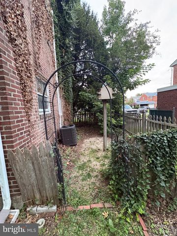 130 MERION AVE, Aldan, PA 19018