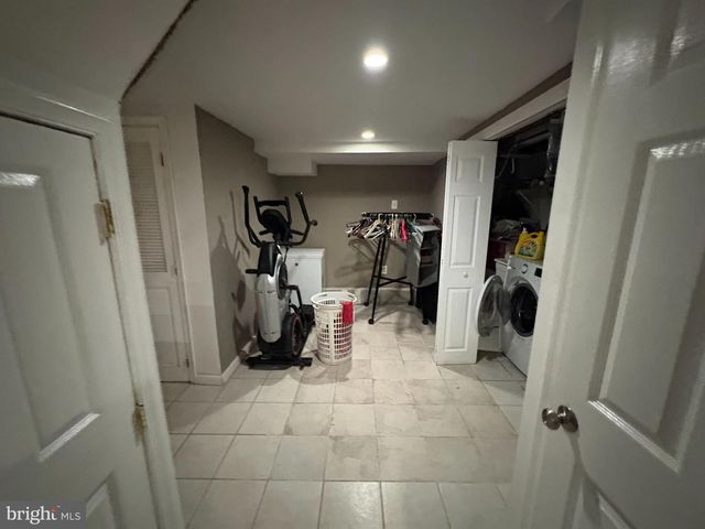 130 MERION AVE, Aldan, PA 19018