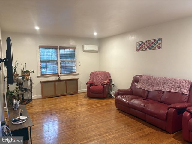 130 MERION AVE, Aldan, PA 19018