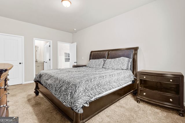 384 Traditions Lane, Hampton, GA 30228