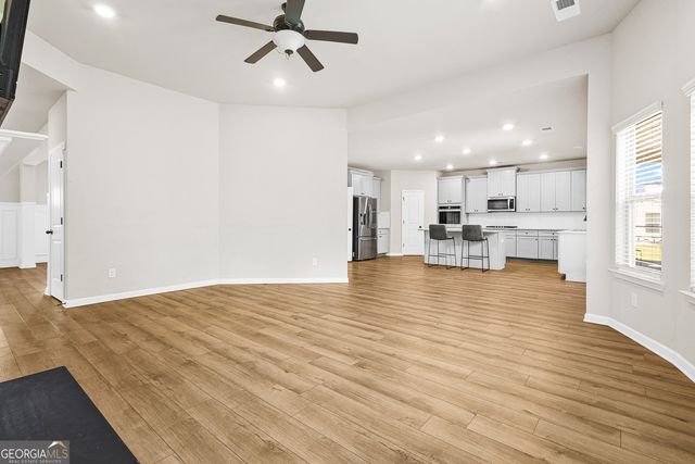 384 Traditions Lane, Hampton, GA 30228
