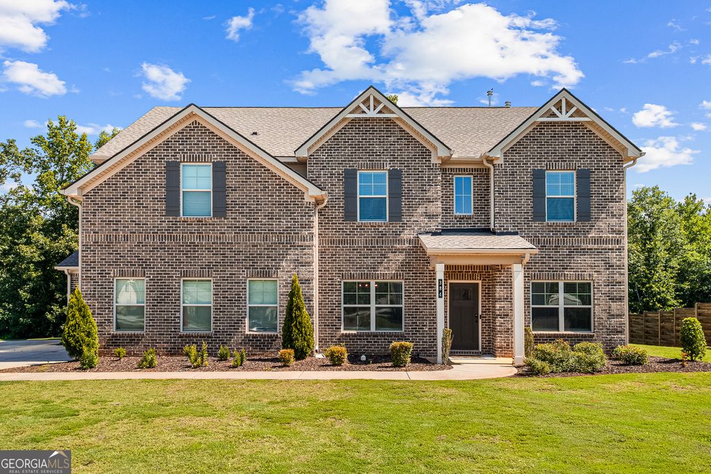 384 Traditions Lane, Hampton, GA 30228