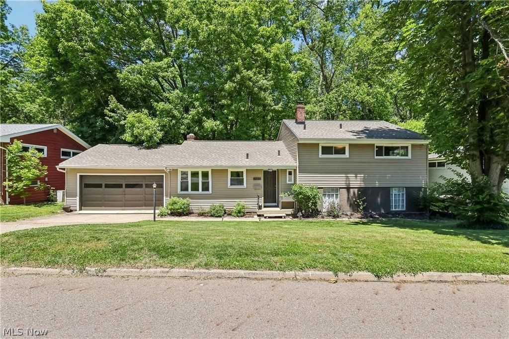 1593 Kingsley Avenue, Akron, OH 44313