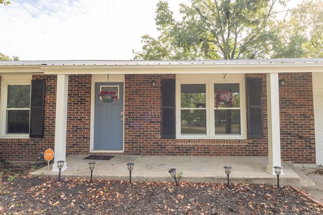 622 MEADOWBROOK CIR, Moberly, MO 65270