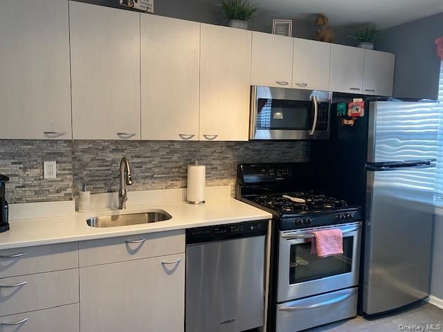 245-17 76th Avenue 1st fl, Bellerose, NY 11426