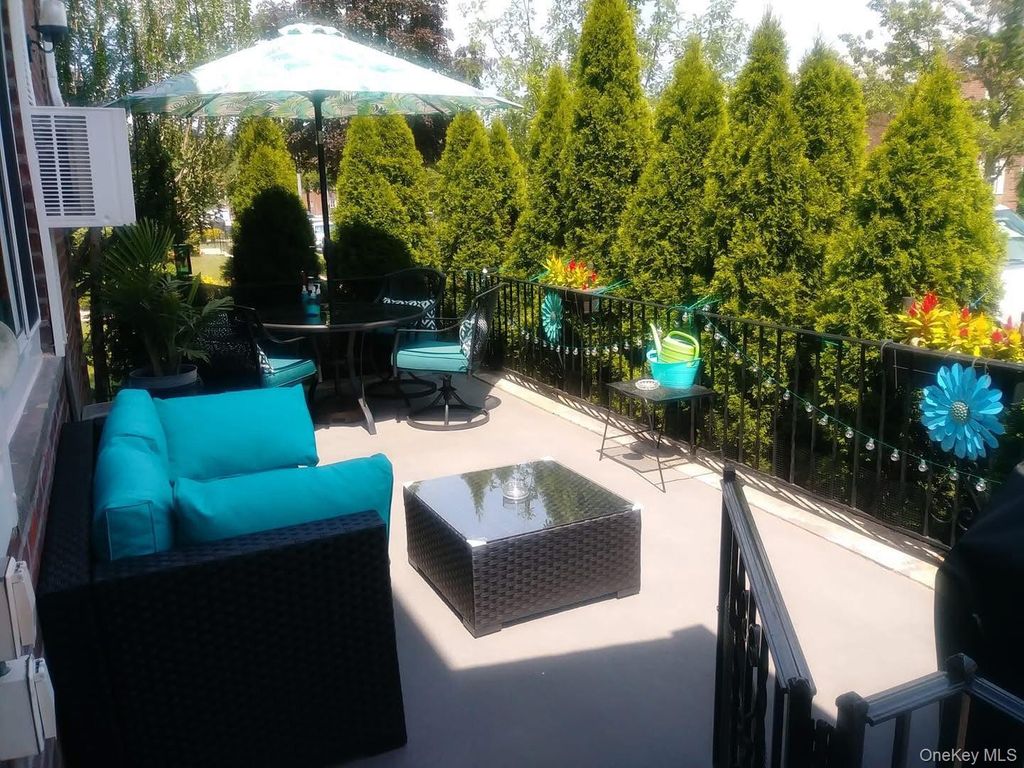 245-17 76th Avenue 1st fl, Bellerose, NY 11426