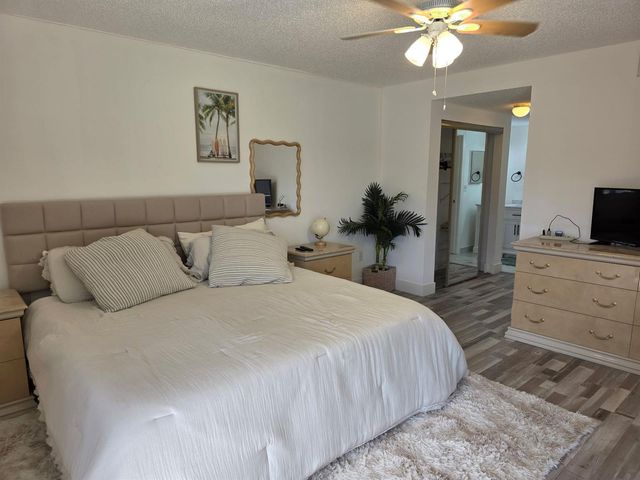 11142 Green Lake Drive 202, Boynton Beach, FL 33437