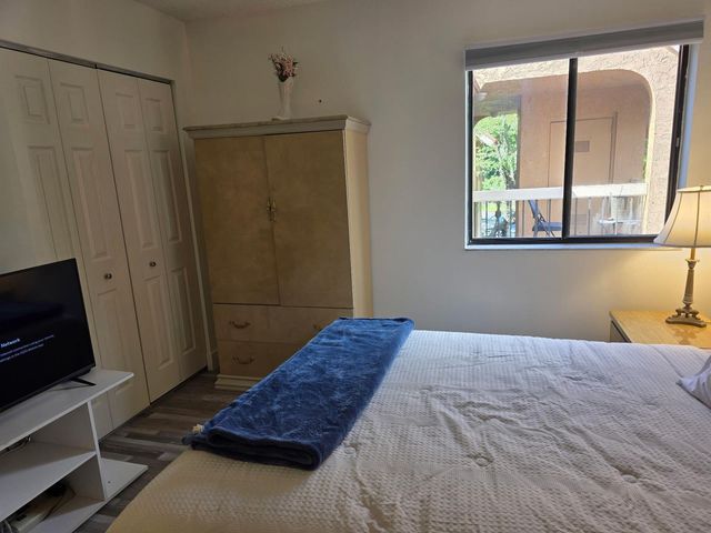 11142 Green Lake Drive 202, Boynton Beach, FL 33437