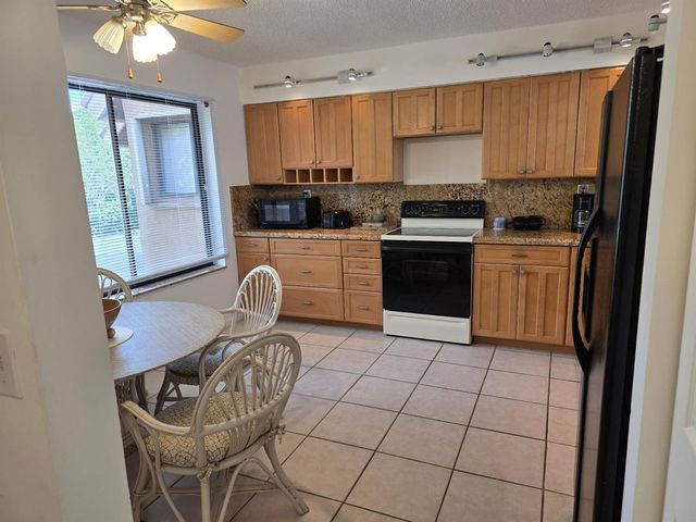 11142 Green Lake Drive 202, Boynton Beach, FL 33437