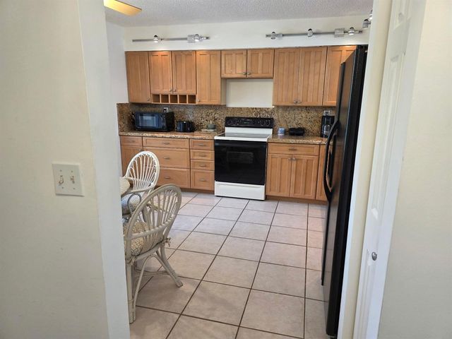 11142 Green Lake Drive 202, Boynton Beach, FL 33437