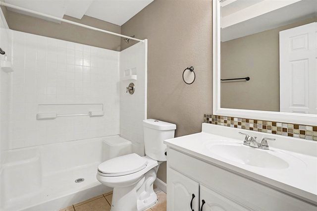 6061 Equestrian Woods Court, Kalamazoo, MI 49009