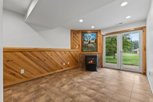 16400 Saint Francis Boulevard NW, Anoka, MN 55303