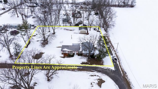 530 Joseph Street, Carlyle, IL 62231