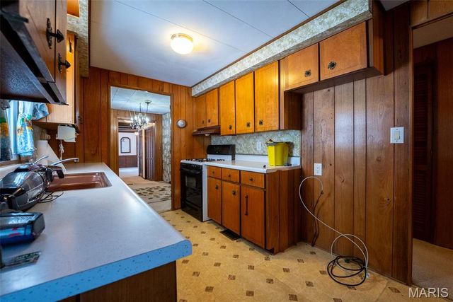 530 Joseph Street, Carlyle, IL 62231