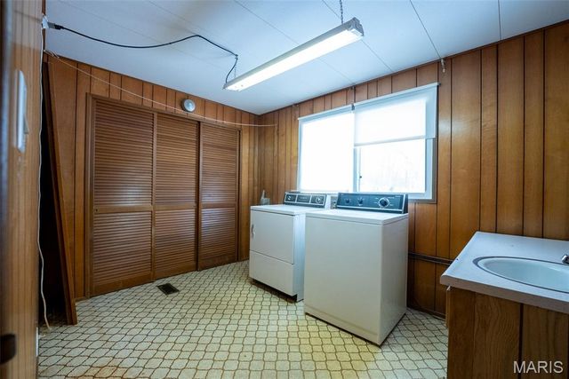 530 Joseph Street, Carlyle, IL 62231