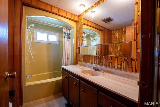 530 Joseph Street, Carlyle, IL 62231