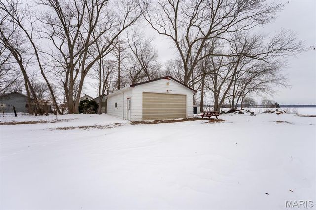 530 Joseph Street, Carlyle, IL 62231