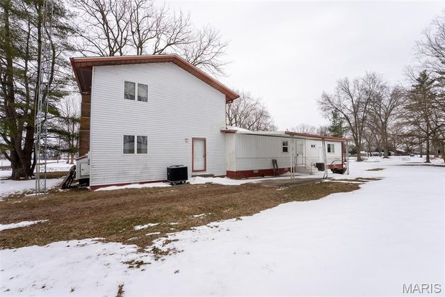 530 Joseph Street, Carlyle, IL 62231