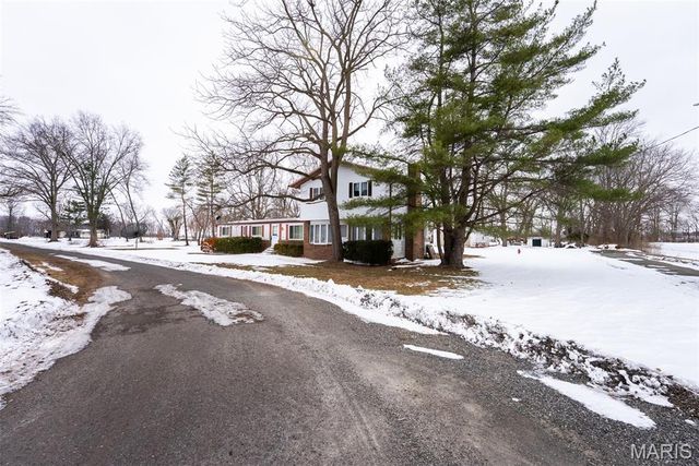 530 Joseph Street, Carlyle, IL 62231