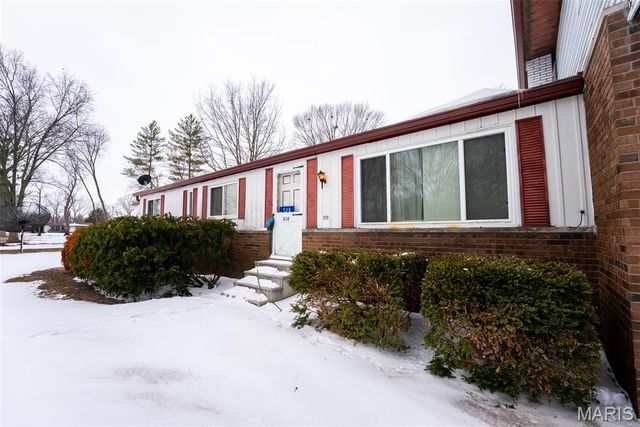 530 Joseph Street, Carlyle, IL 62231