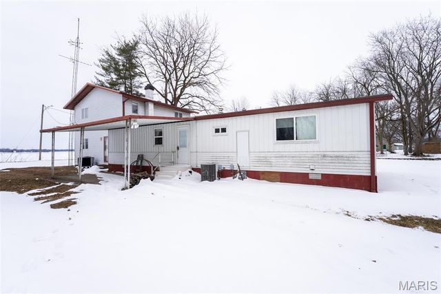 530 Joseph Street, Carlyle, IL 62231