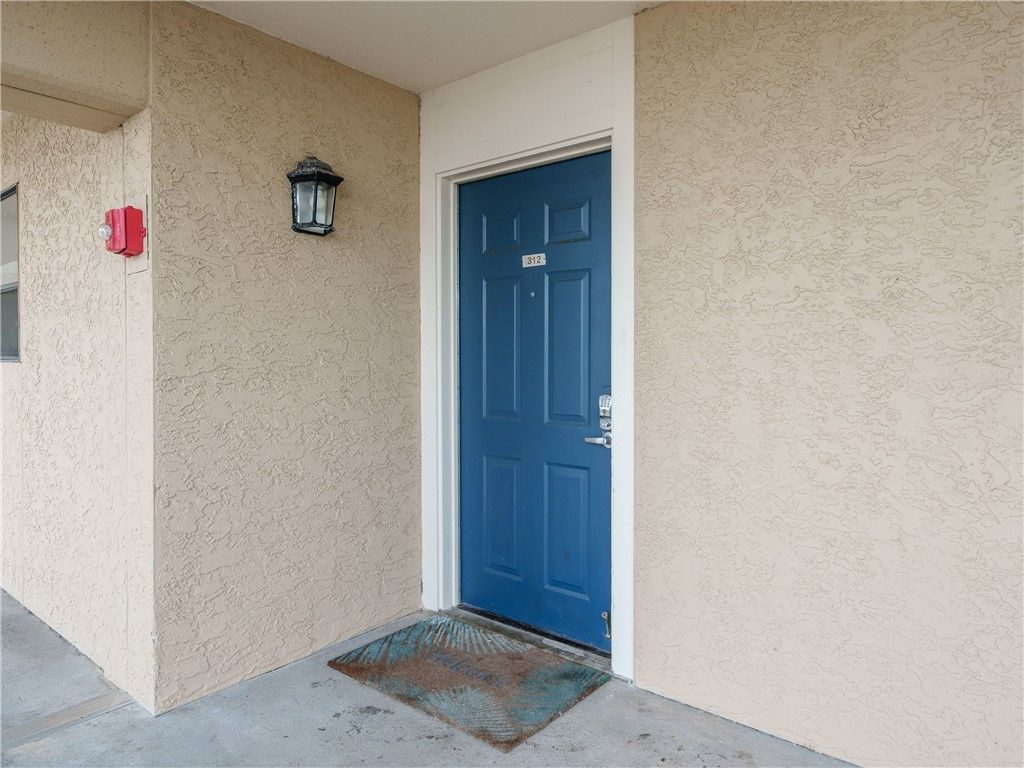 1021 S Water St 312, Rockport, TX 78382 — photo 3