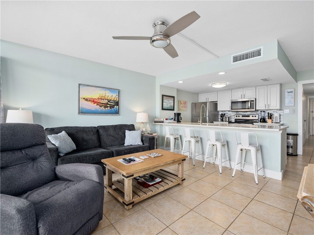 1021 S Water St 312, Rockport, TX 78382 — photo 5
