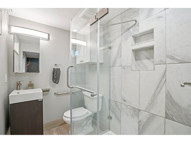 11085 Sw POLSKY Rd, Beaverton, OR 97005