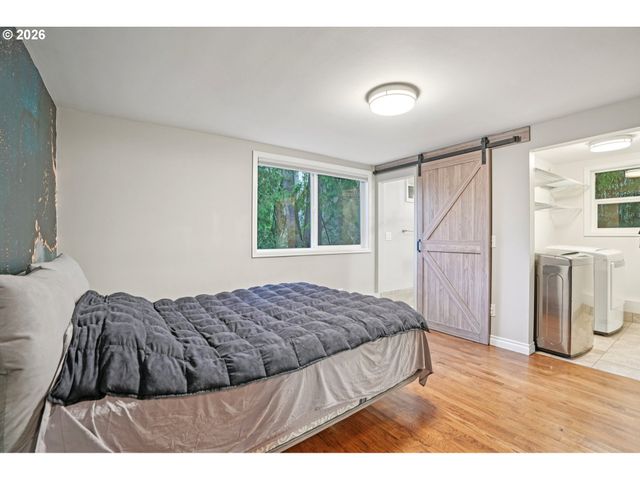 11085 Sw POLSKY Rd, Beaverton, OR 97005