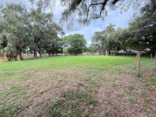 2810 NW 14th St, Miami, FL 33125
