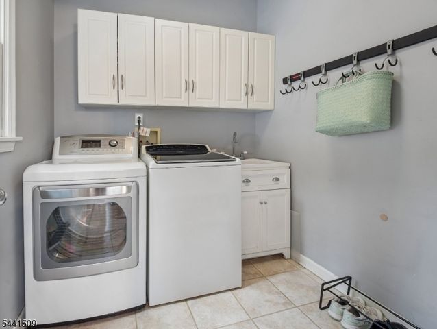 610 River Rd, Chatham Twp., NJ 07928