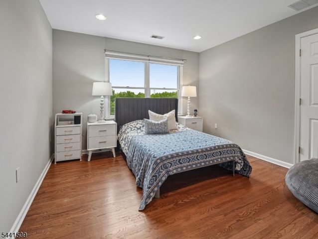 610 River Rd, Chatham Twp., NJ 07928