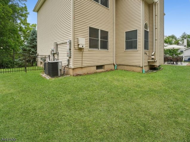 610 River Rd, Chatham Twp., NJ 07928