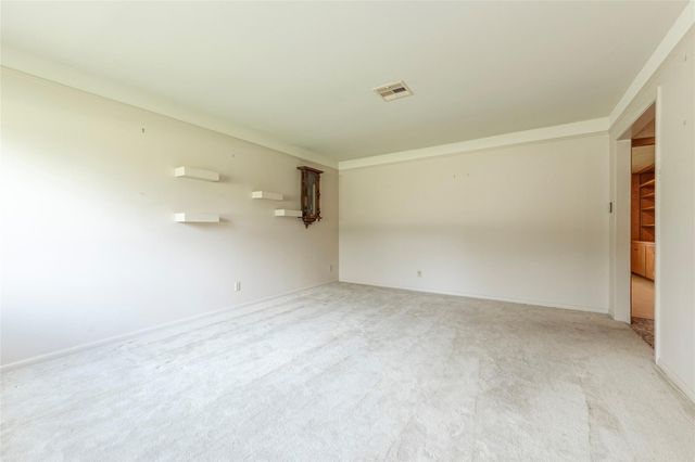 122 Blossom Street, Lake Jackson, TX 77566