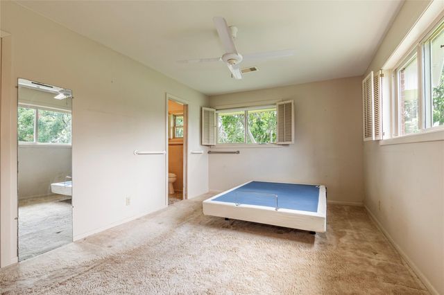 122 Blossom Street, Lake Jackson, TX 77566