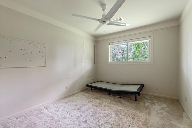 122 Blossom Street, Lake Jackson, TX 77566