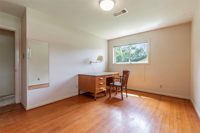 122 Blossom Street, Lake Jackson, TX 77566