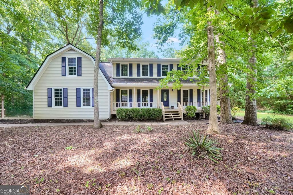135 Pamela Court, Fayetteville, GA 30214