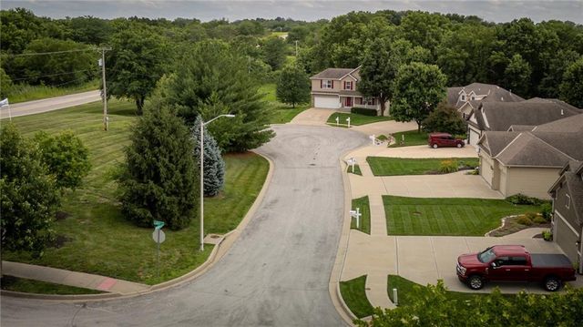 12202 N Highland Avenue, Kansas City, MO 64165