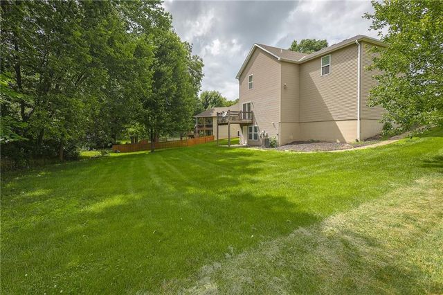 12202 N Highland Avenue, Kansas City, MO 64165