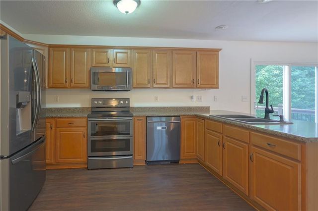 12202 N Highland Avenue, Kansas City, MO 64165