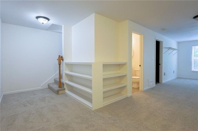 12202 N Highland Avenue, Kansas City, MO 64165