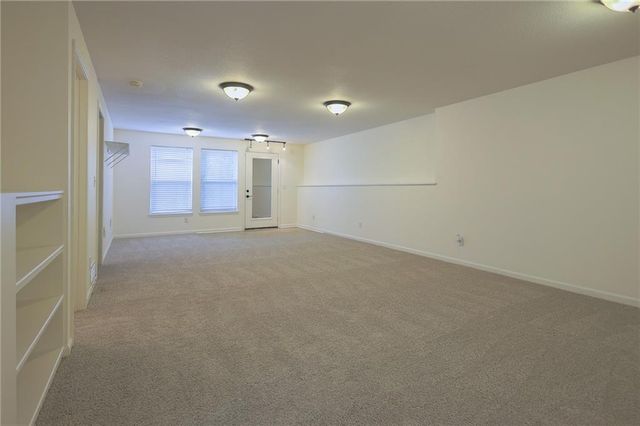 12202 N Highland Avenue, Kansas City, MO 64165