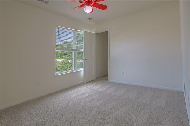 12202 N Highland Avenue, Kansas City, MO 64165
