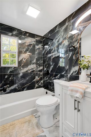 2502 Poplar St, Hopewell, VA 23860