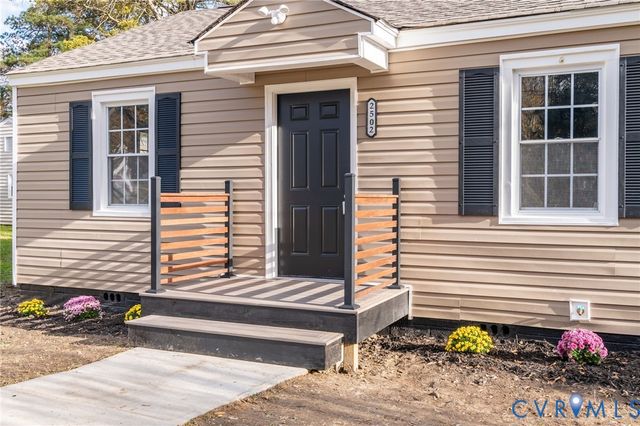 2502 Poplar St, Hopewell, VA 23860