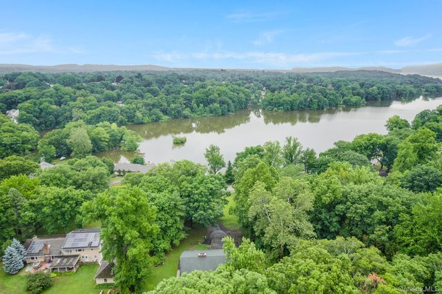 142 Westchester Avenue, Buchanan, NY 10511