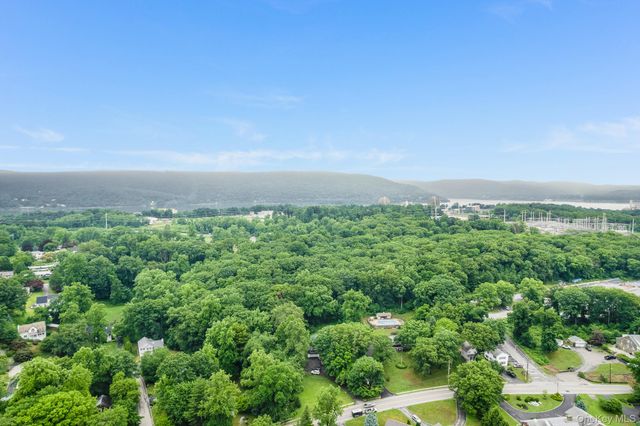 142 Westchester Avenue, Buchanan, NY 10511
