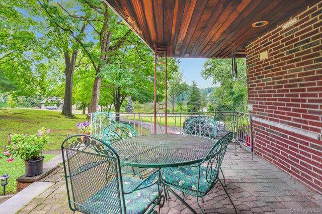 142 Westchester Avenue, Buchanan, NY 10511